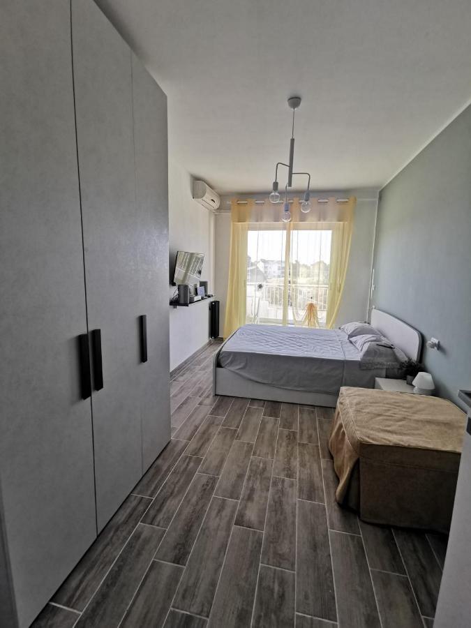 Il Piacere Apartment Pineto Luaran gambar
